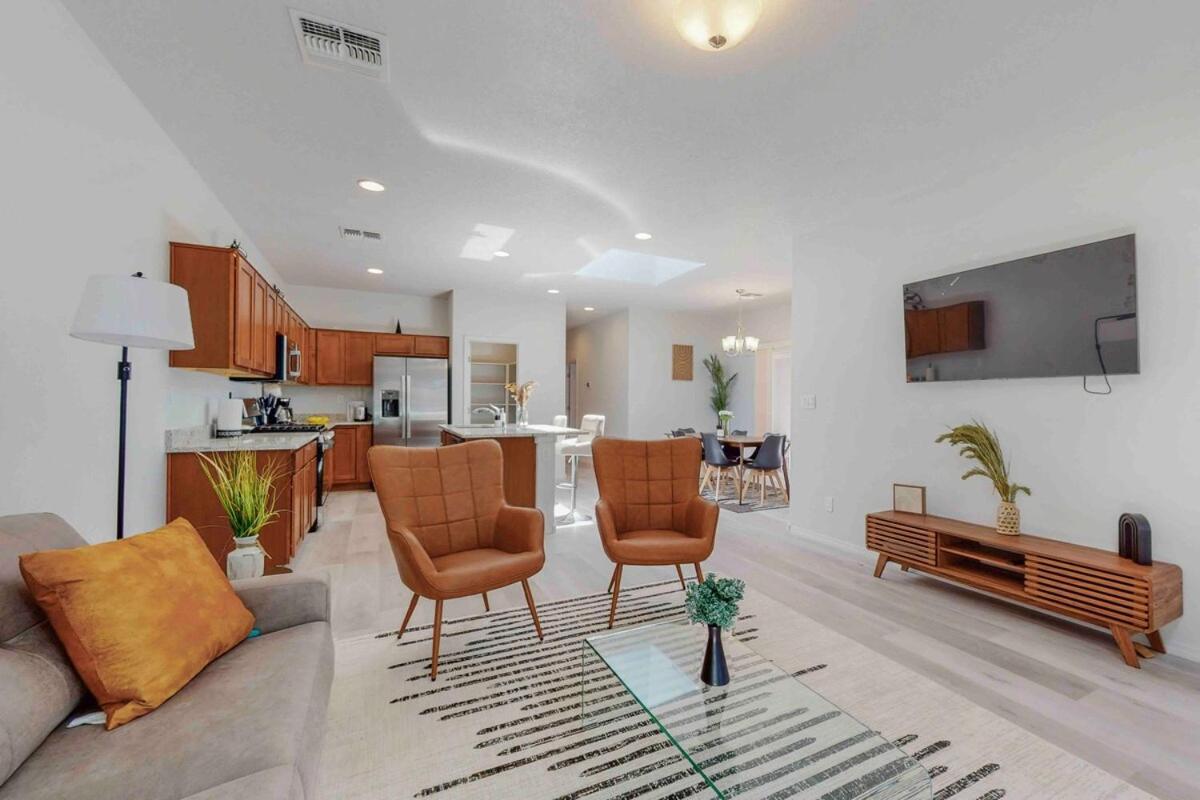 Modern Home 3Br Next To Airport, Netflix, Casino Albuquerque Exterior photo