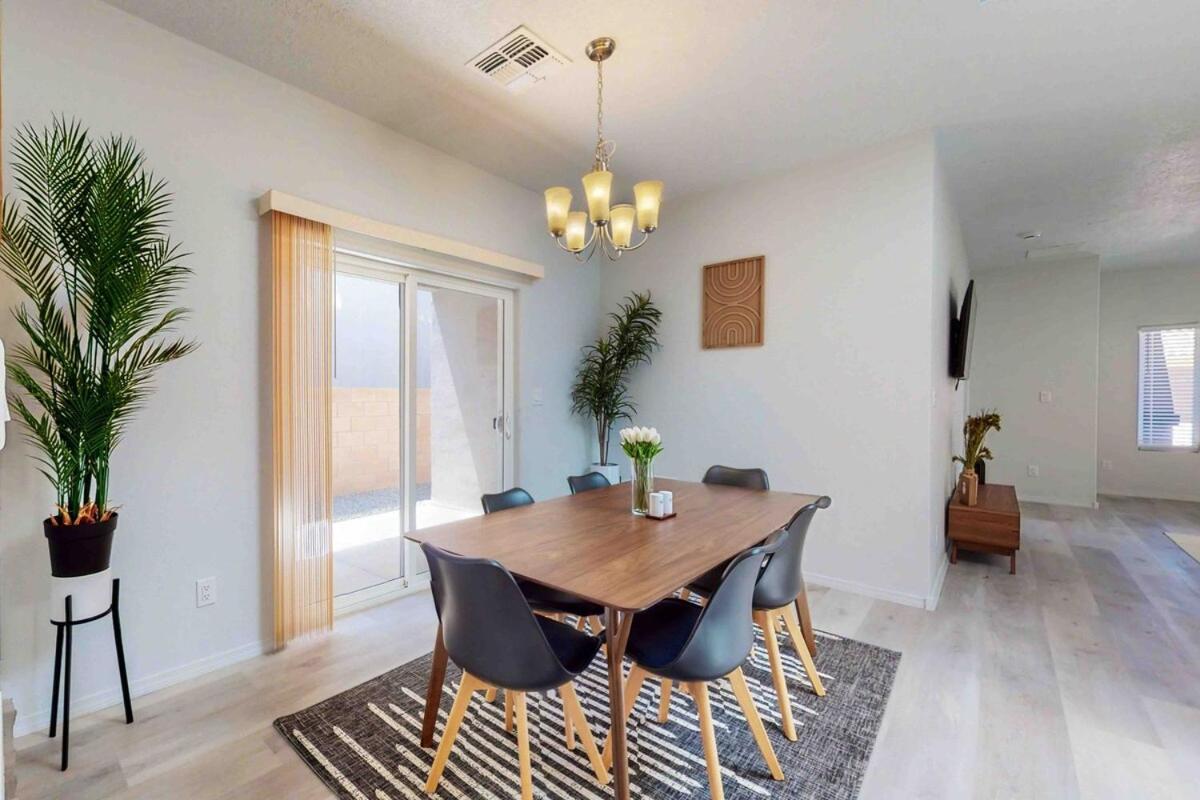 Modern Home 3Br Next To Airport, Netflix, Casino Albuquerque Exterior photo