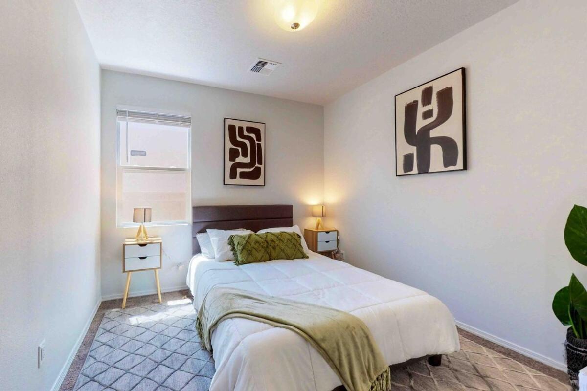 Modern Home 3Br Next To Airport, Netflix, Casino Albuquerque Exterior photo